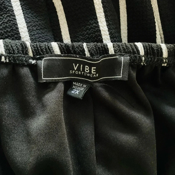 Vibe boutique black and white striped off the shoulder dress - Picture 3 of 4
